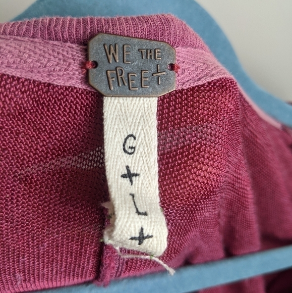 WE the Free Linen Blend Henley low V Neck with ties Oversized L Cranberry Plum - Picture 3 of 12